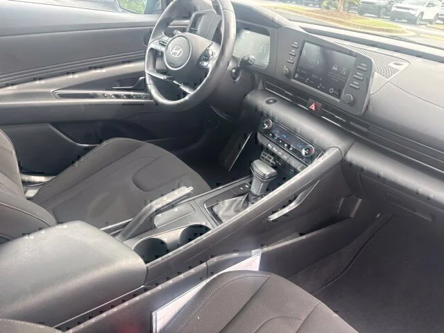 Used 2025 Gray Hyundai SEL Sport image 25