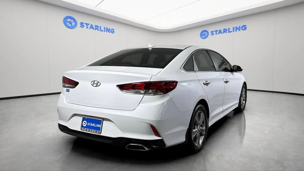 Used 2018 White Hyundai SEL image 8