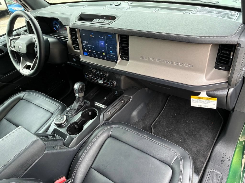 Used 2025 Green Ford Outer Banks image 34