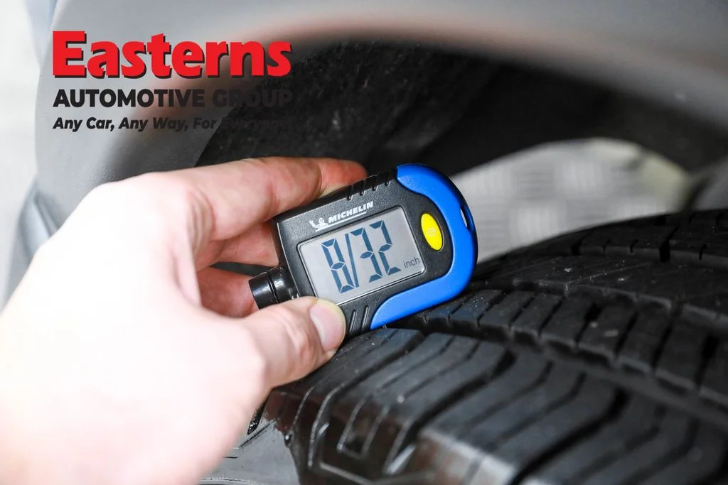 Used 2022 Blue Nissan SV image 28
