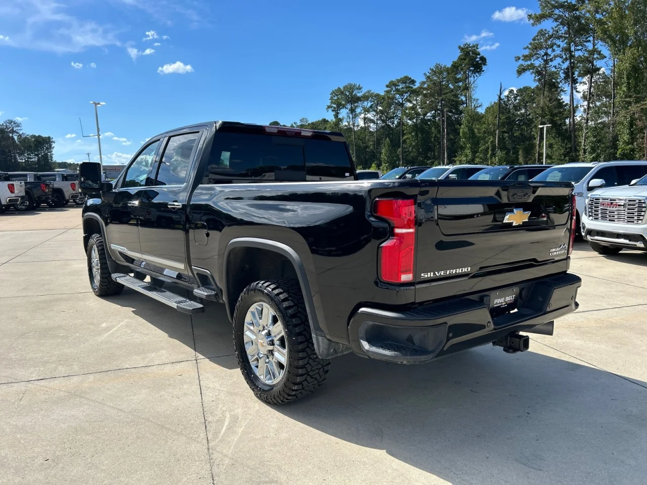 Used 2024 Black Chevrolet High Country image 3
