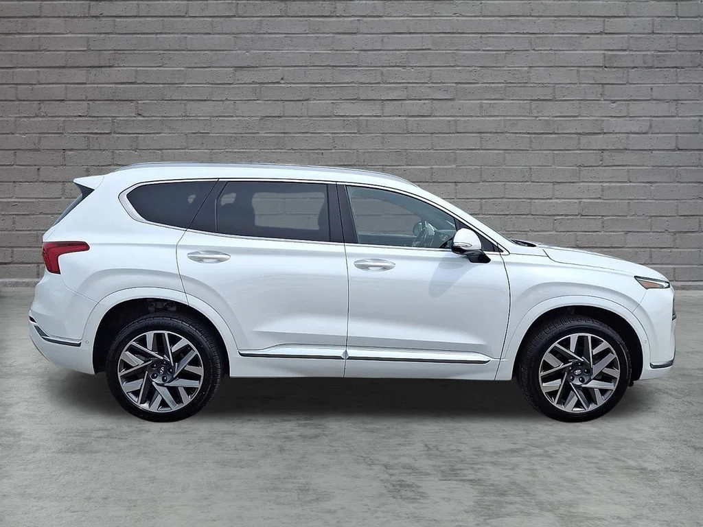 Used 2022 Quartz White Hyundai Calligraphy image 13