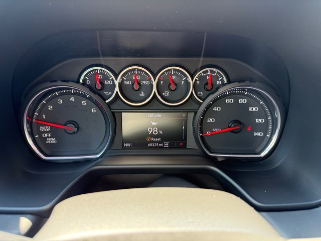 Used 2021 Black Chevrolet Z71 image 11