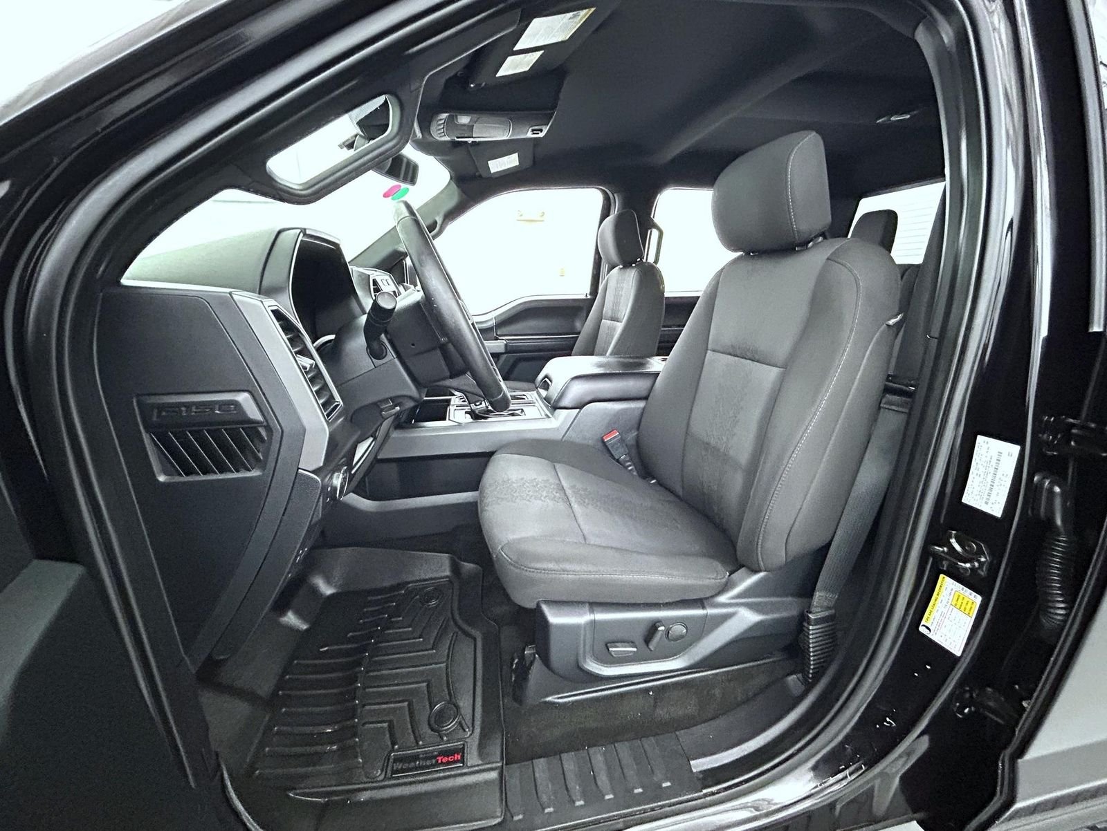 Used 2020 Black Ford XLT image 10