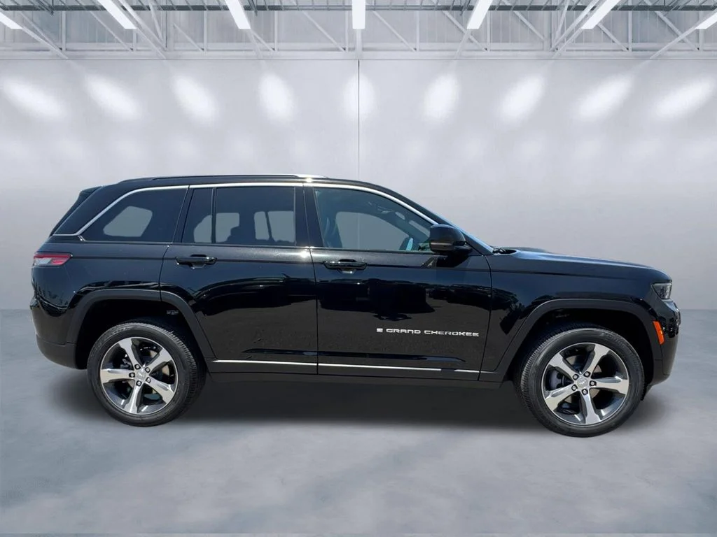 New 2026 Black Jeep Limited image 3