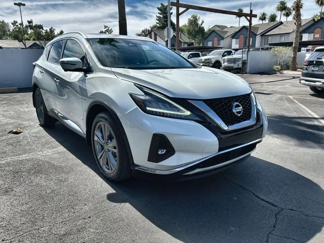 Used 2019 White Nissan Platinum image 1