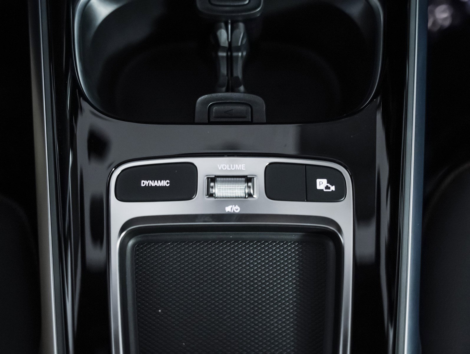 New 2026 Polar White Mercedes-Benz AMG® GLB 35 4MATIC® SUV image 18