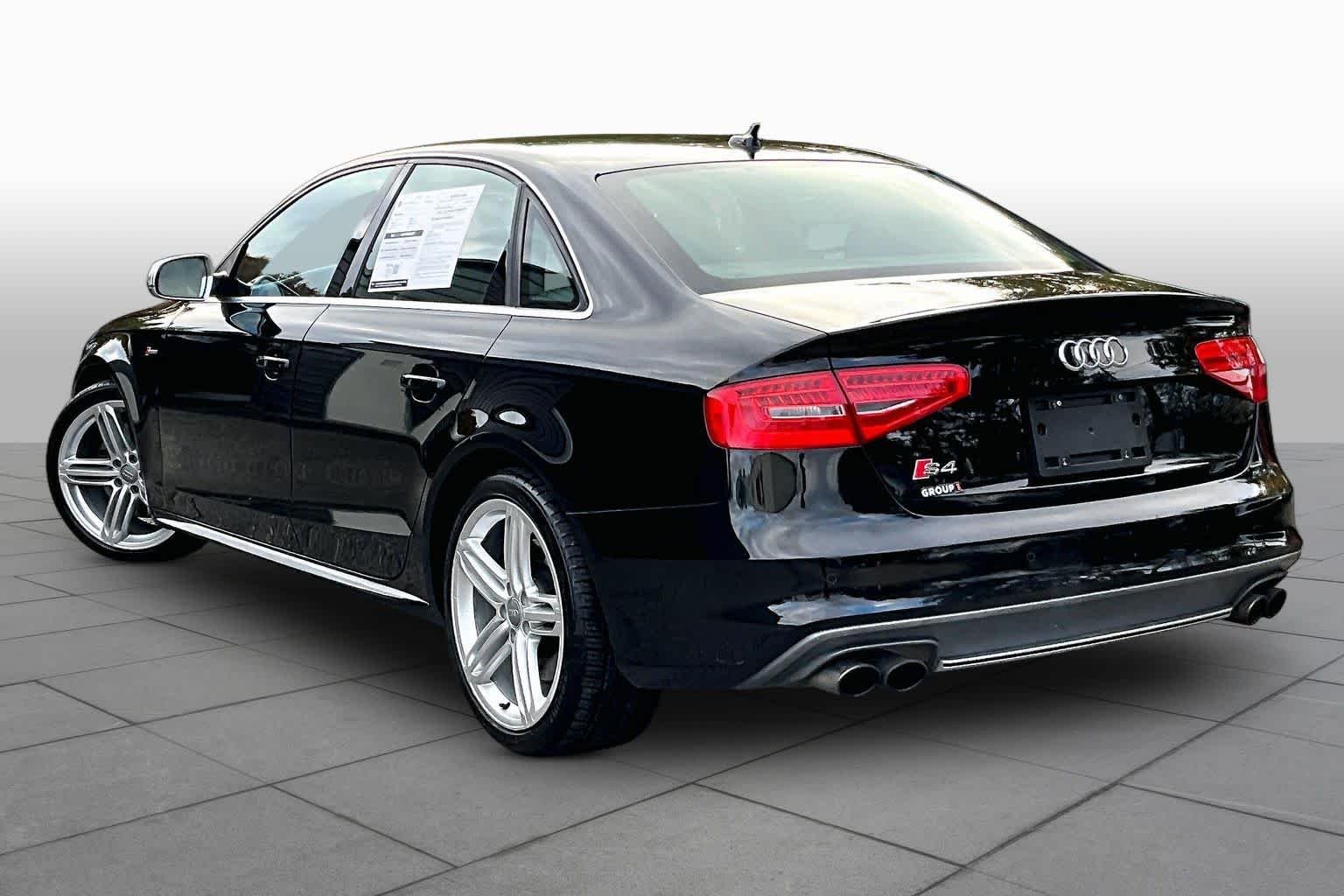 Used 2015 Brilliant Black Audi Premium Plus image 12