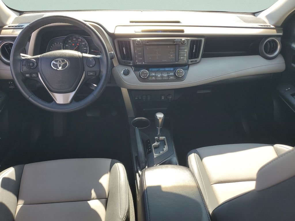 Used 2015 Gray Toyota Limited image 15