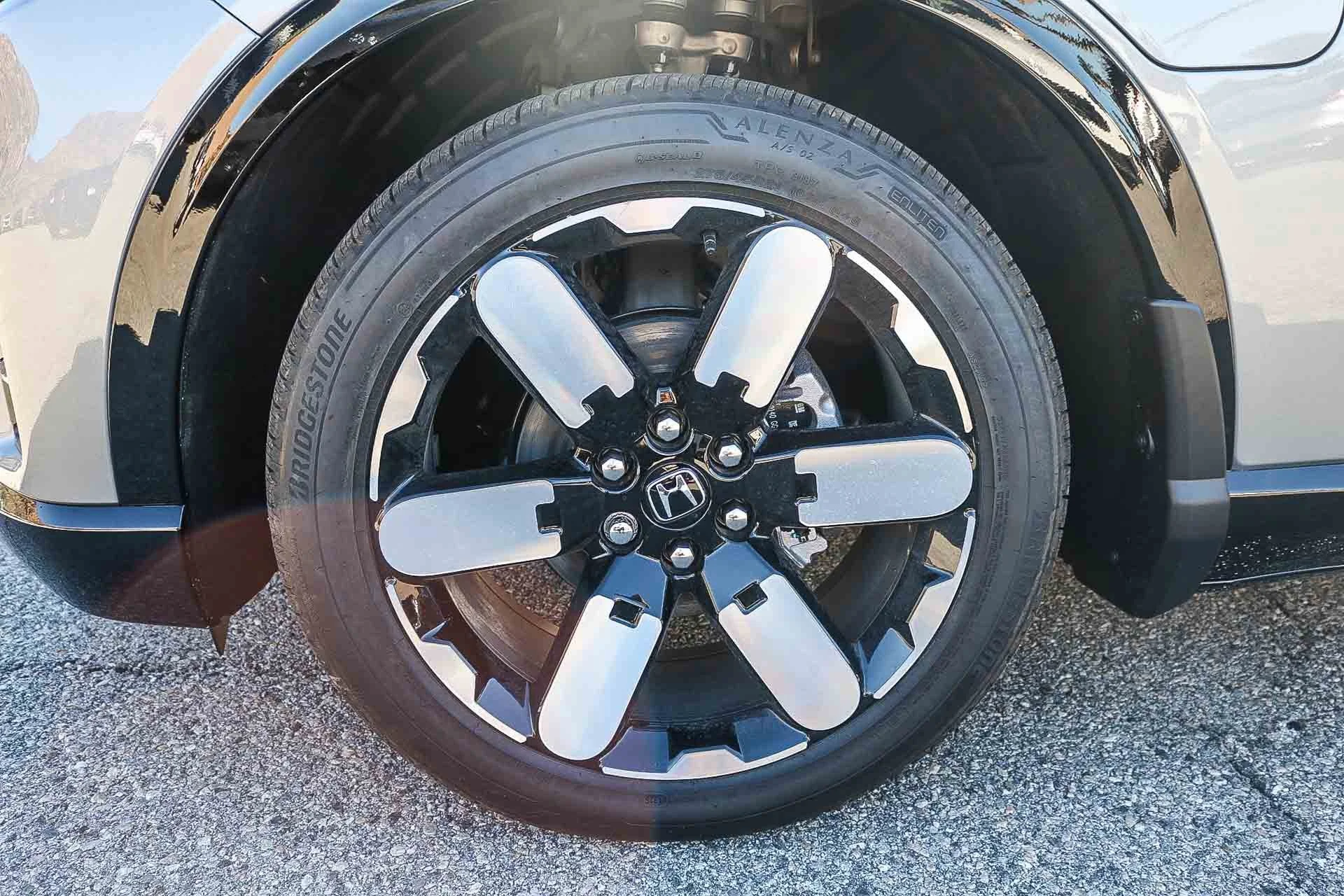 New 2026 Mercury Silver Metallic Honda Elite image 11
