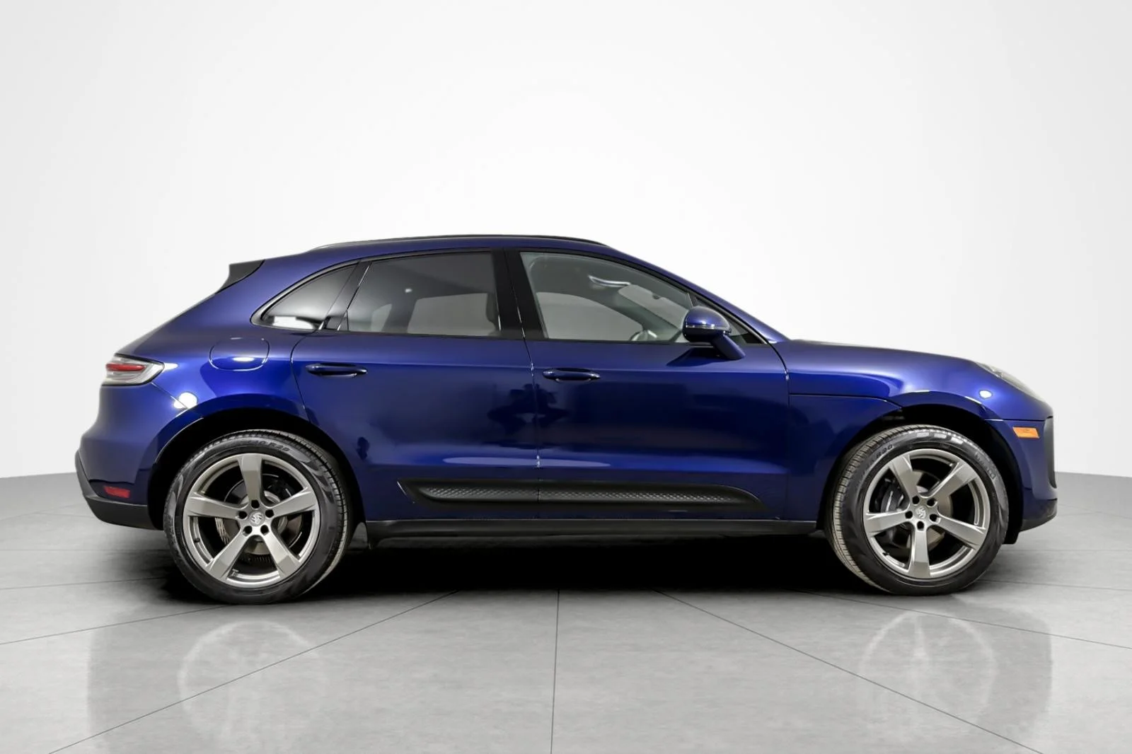 Used 2023 BLUE Porsche  image 6