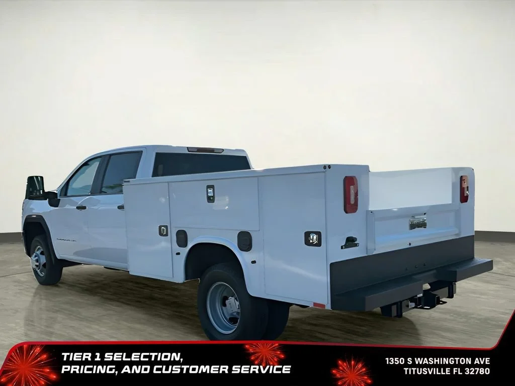 New 2026 Summit White GMC Pro image 4