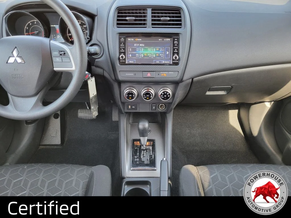 Used 2025 Silver Mitsubishi  image 19