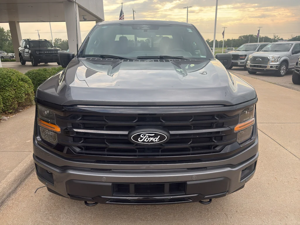 Used 2025 Carbonized Gray Metallic Ford XLT image 3