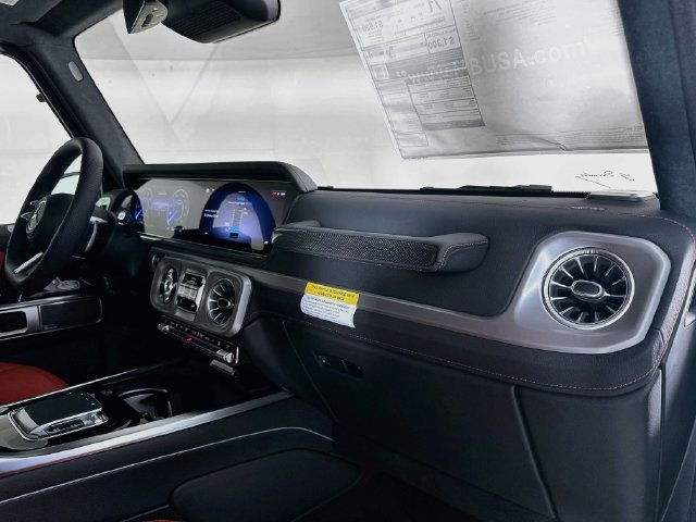 New 2027 MANUFAKTUR Night Black Magno Mercedes-Benz G 580 image 62