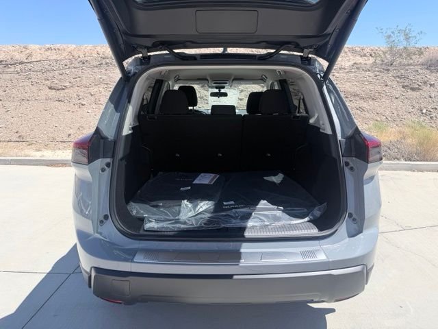 New 2026 Boulder Gray Pearl Nissan SV image 30