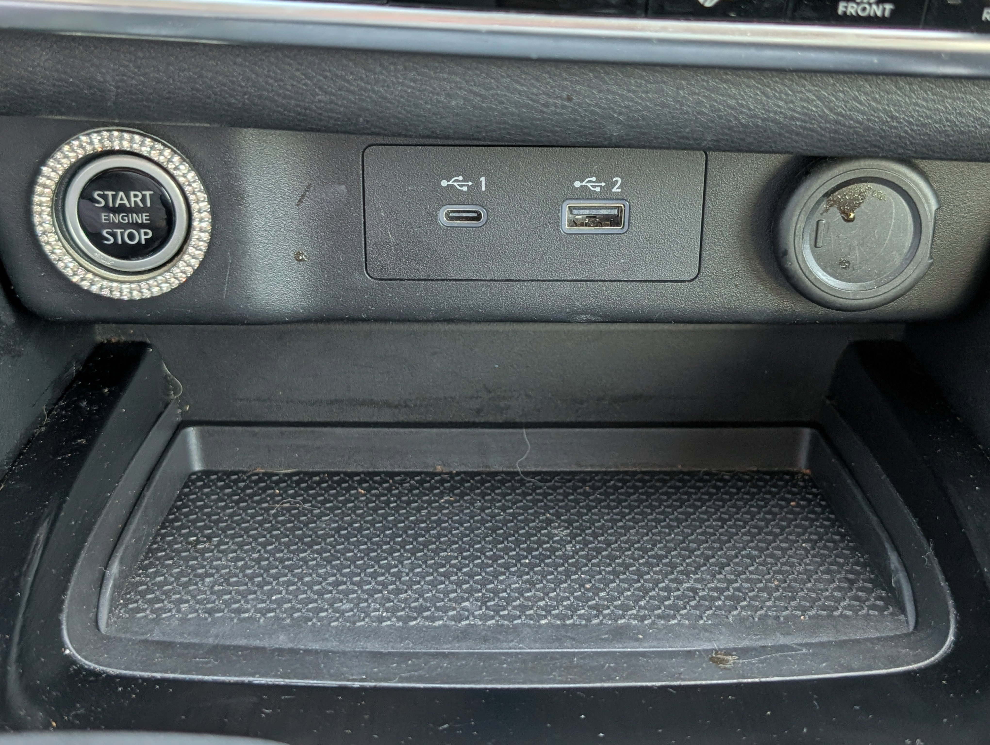Used 2023 Gun Metallic Nissan SL image 23