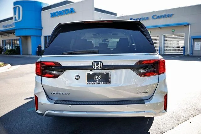 2026 Honda Odyssey Touring - Photo 11