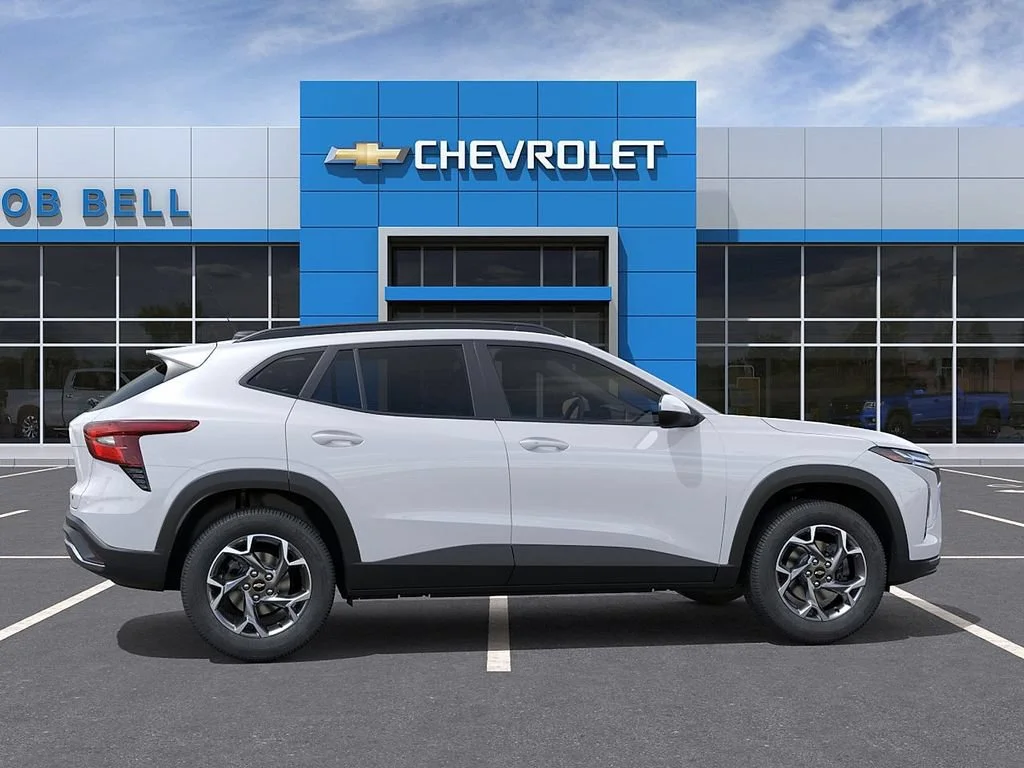 2026 Chevrolet Trax LT - Photo 5