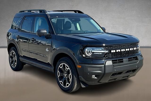 New 2025 Shadow Black Ford Outer Banks image 2