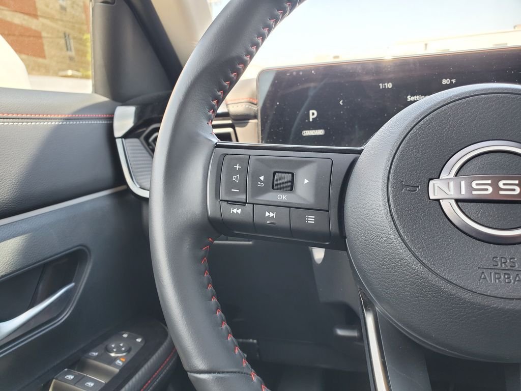 Used 2025 Aspen White Tricoat Nissan SR image 21