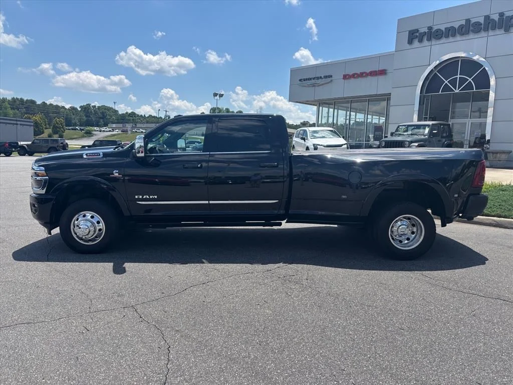 Used 2025 Black Ram Limited image 23
