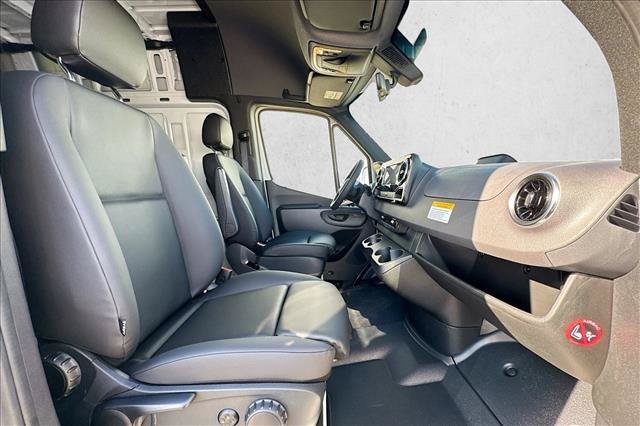 New 2026 Arctic White Mercedes-Benz  image 50