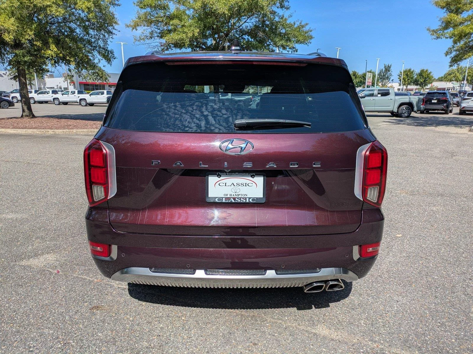 Used 2022 Sierra Burgundy Hyundai Calligraphy image 5