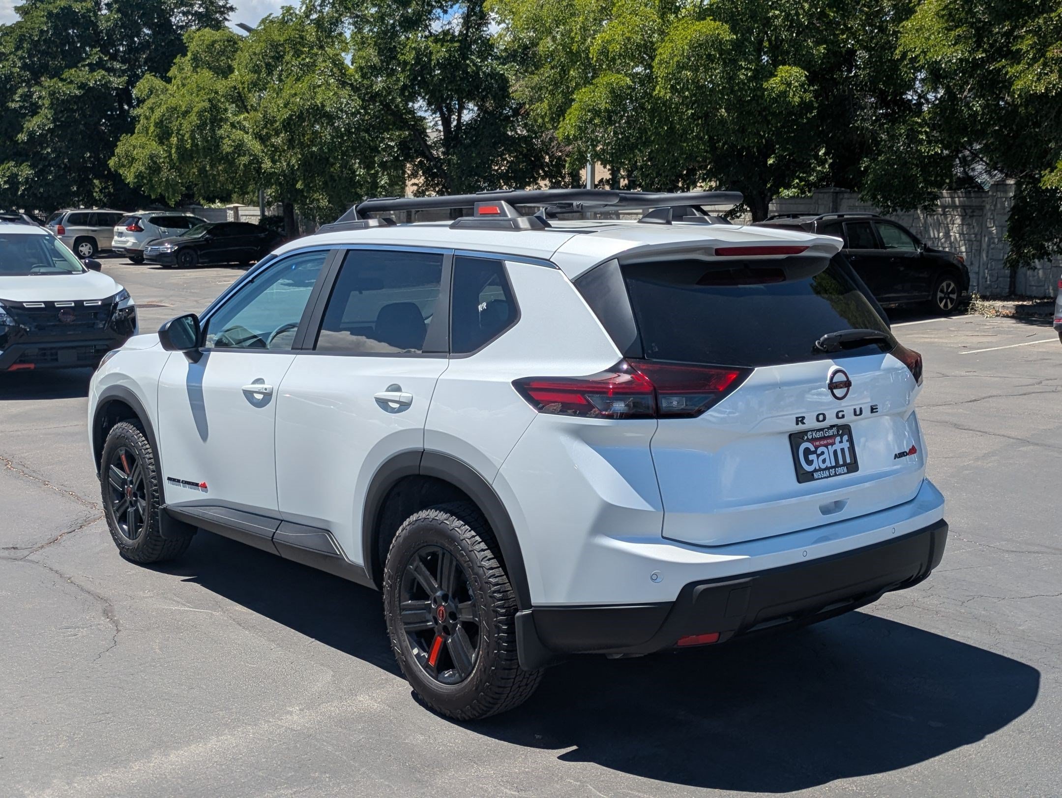 New 2026 Everest White Pearl Tricoat Nissan Rock Creek image 5