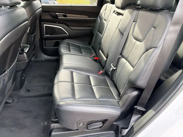 Certified Used 2022 White Kia EX image 27