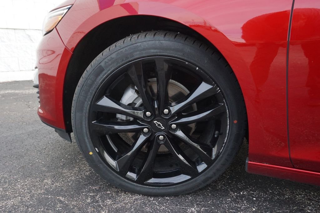 Used 2022 Red Chevrolet LT image 33