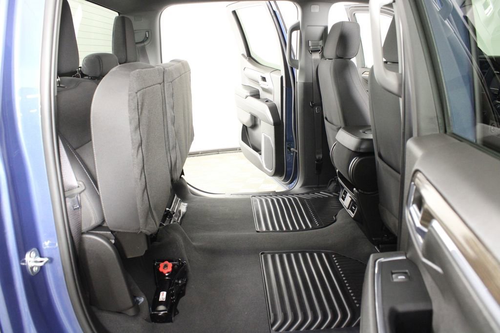 Used 2024 Lakeshore Blue Metallic Chevrolet RST image 13