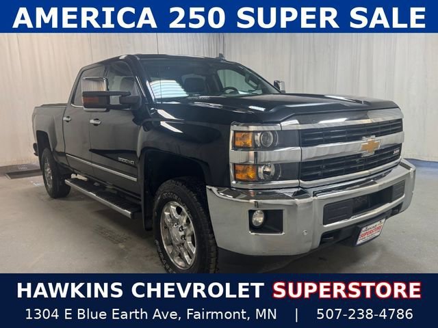 2015 Chevrolet Silverado HD LTZ 4WD Crew Cab Short Box SRW w R6Q's photo