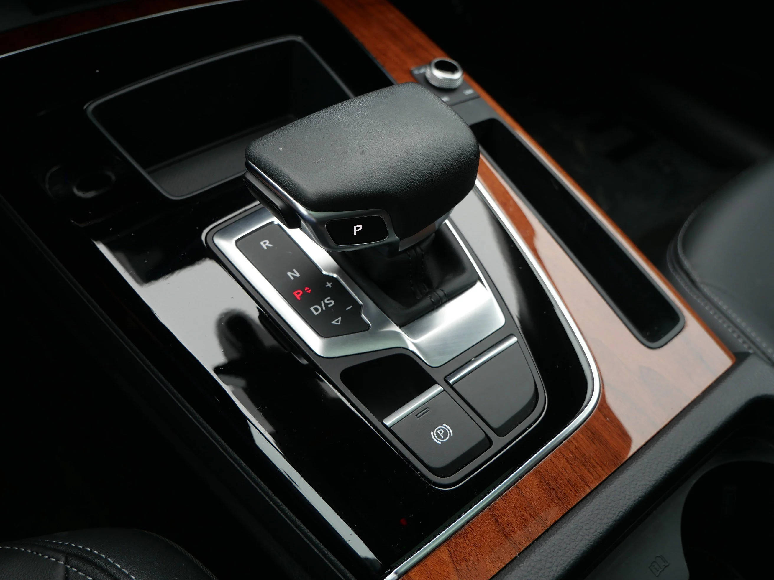 Used 2023 Mythos Black Metallic Audi S line Premium image 24