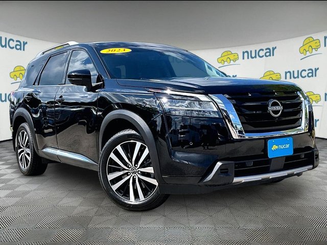 2023 Nissan Pathfinder Platinum