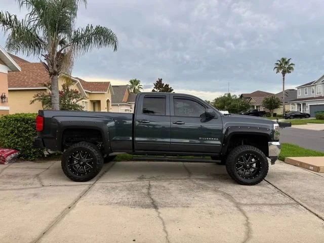 Used 2018  Chevrolet LT image 6