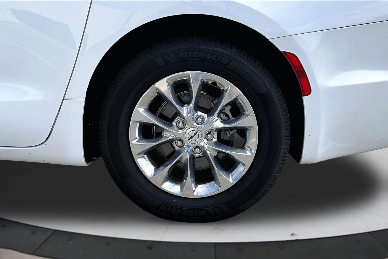 Certified Used 2021 White Chrysler Touring L image 34