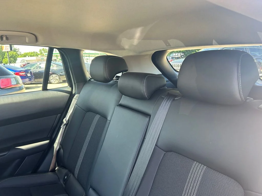 Used 2025 Black Mazda Preferred image 28