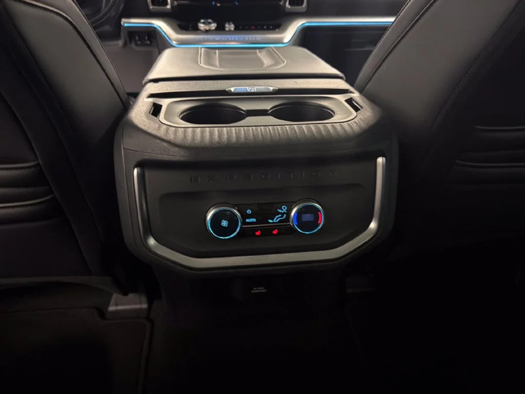Used 2025 White Ford Platinum image 17