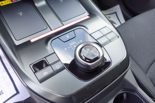 New 2026 Wind Chill Pearl <sup>1</sup> Toyota  SE image 21