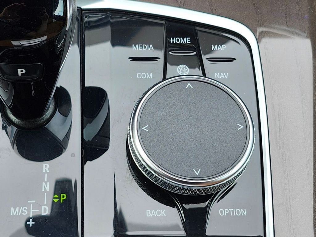 Certified Used 2023 White BMW xDrive40i image 24