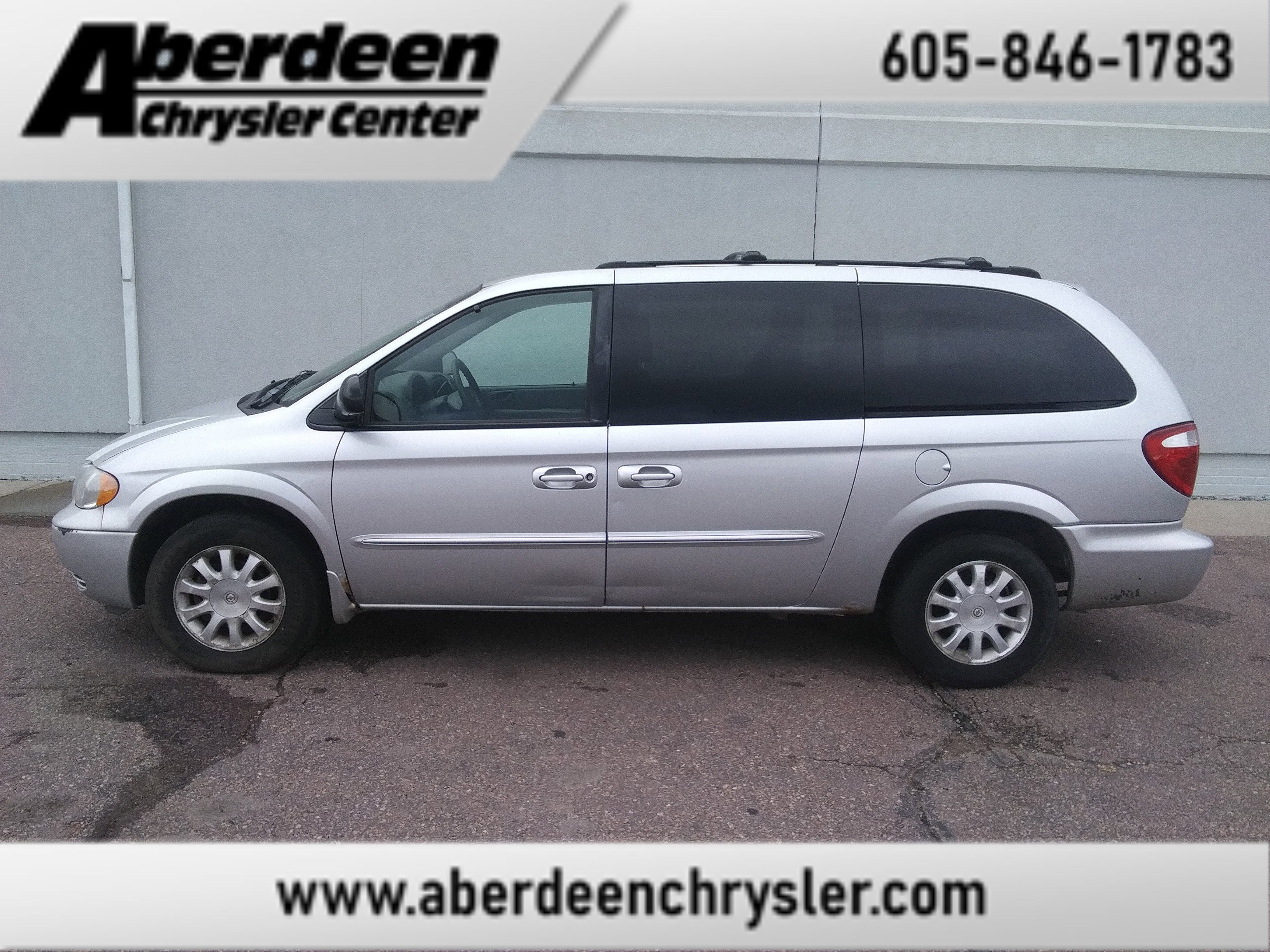 2003 Chrysler Town & Country LX