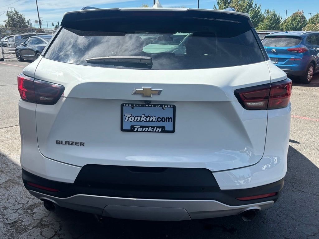 Used 2024 White Chevrolet LT image 6