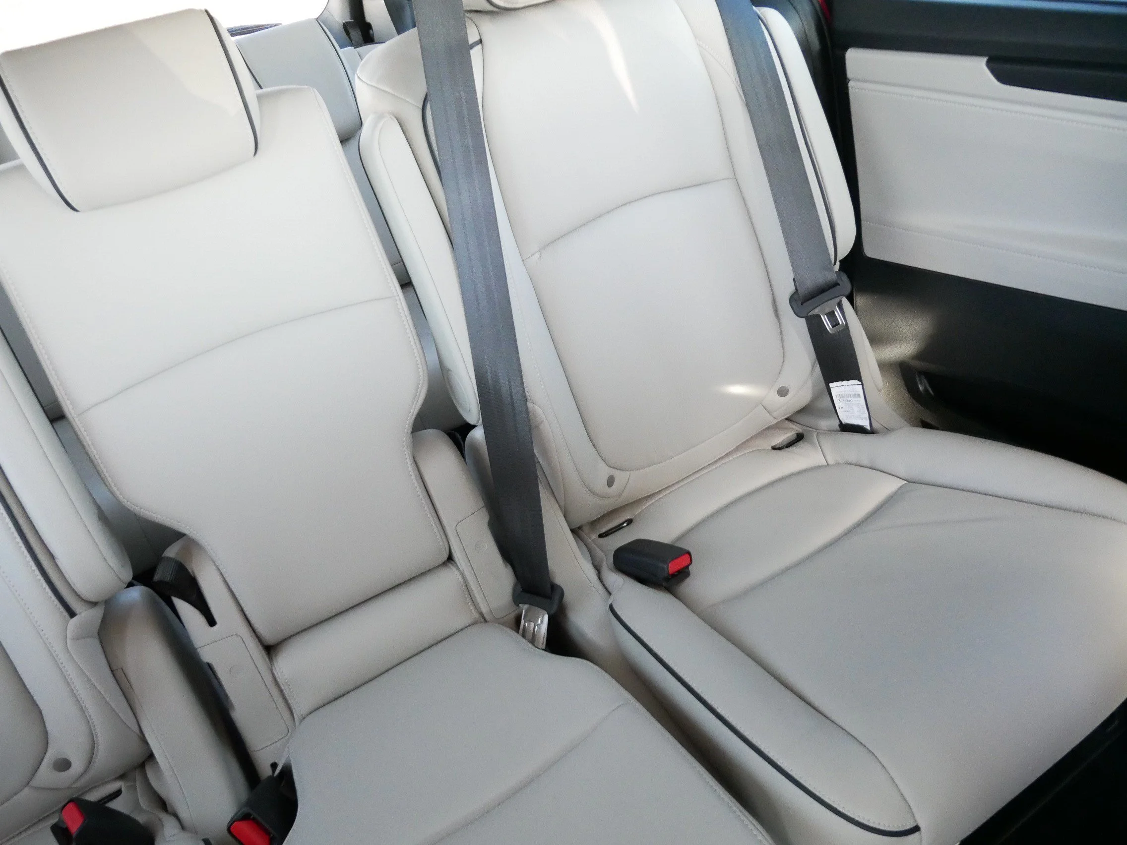 Used 2026 Radiant Red Metallic II Honda Touring image 14