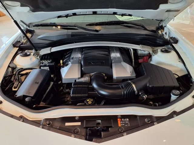 Used 2014 Summit White Chevrolet SS image 7