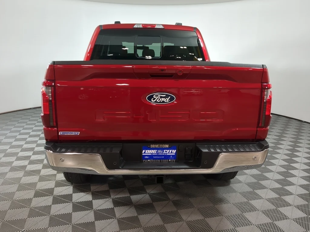 Used 2025 Red Ford XLT image 7