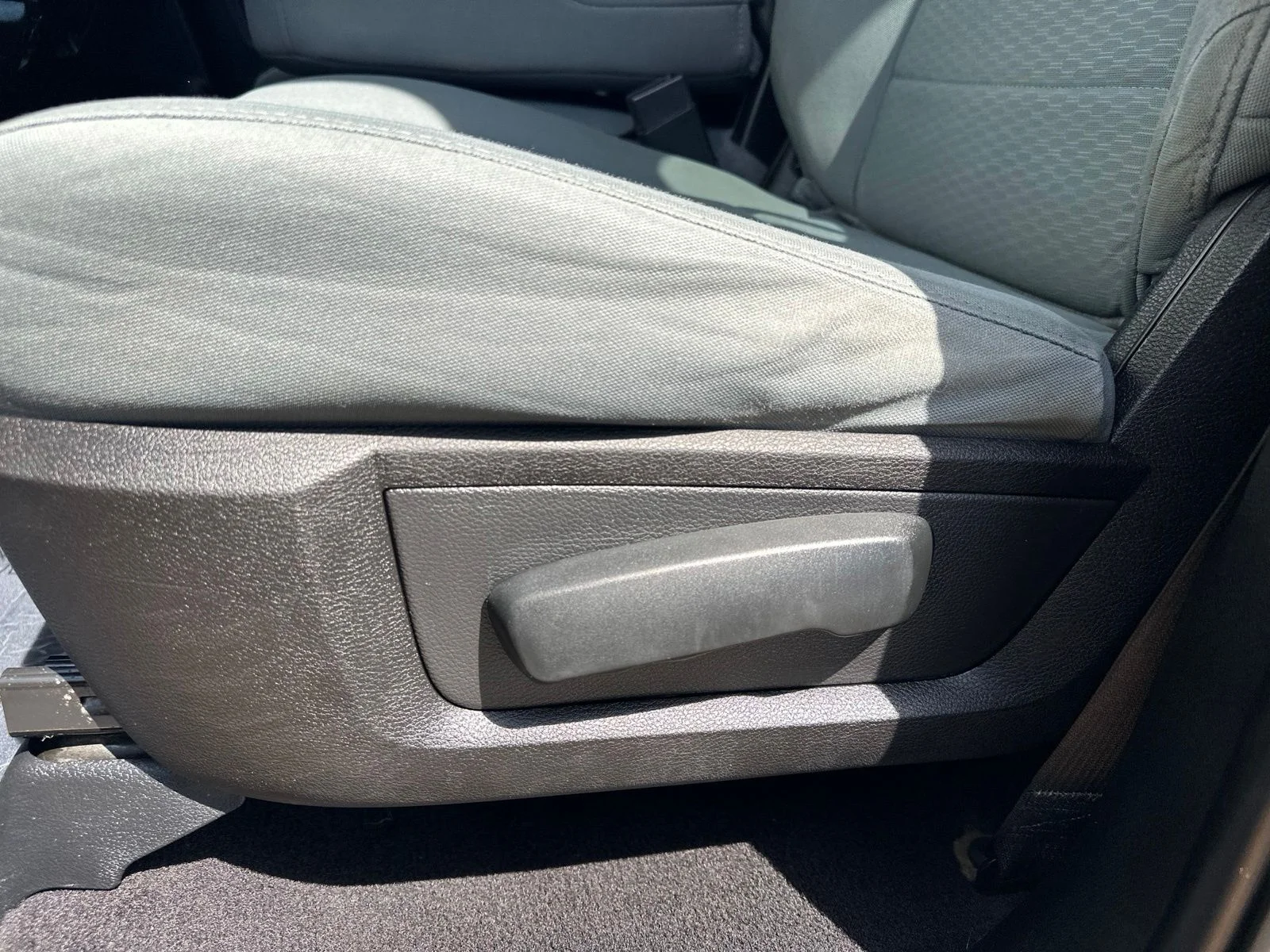 Used 2019 Gray Ram Express image 15