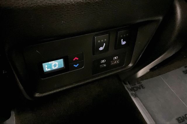 Used 2023 Boulder Gray Pearl Nissan Platinum image 33