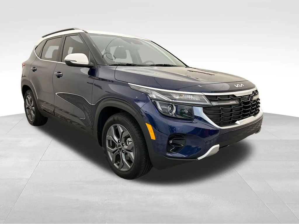 Used 2024 Blue Kia S image 8