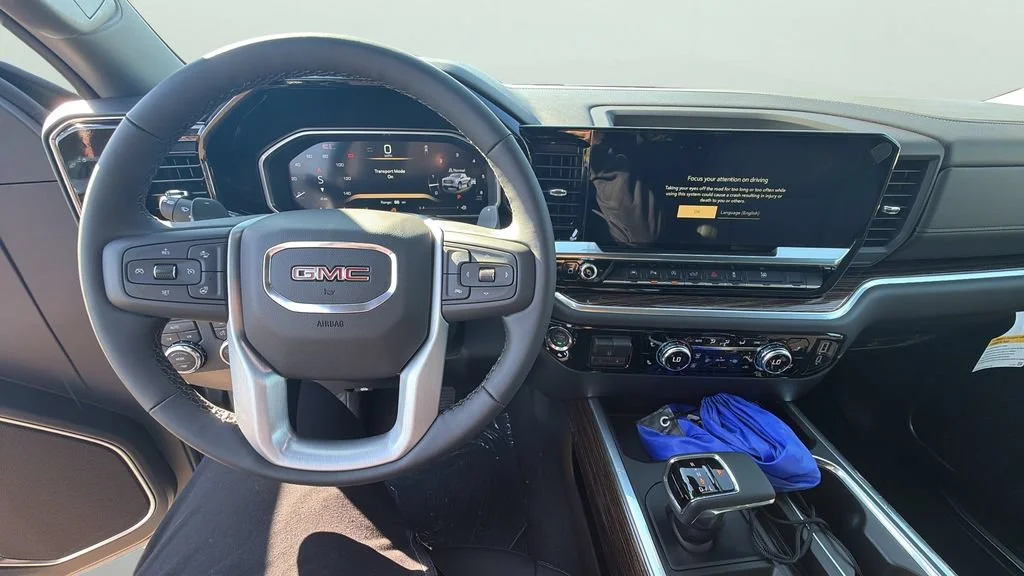 New 2026 Sterling Metallic GMC Elevation image 15